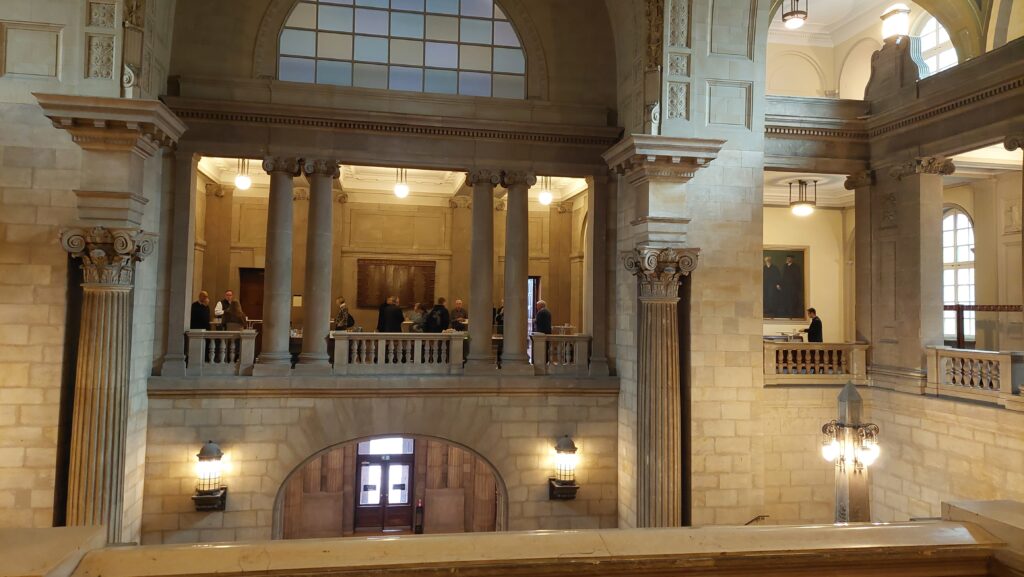 Pause im Hanseatischen Oberlandesgericht Hamburg