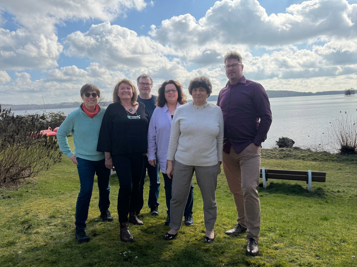Unser Vorstand - von links nach rechts: Claudia Ruede, Renate Agnes Dümchen, Markus Hagge, Kashala Tölle, Nadine Sodeikat und Andreas Witt. Es fehlt Jessica Kollhorst.